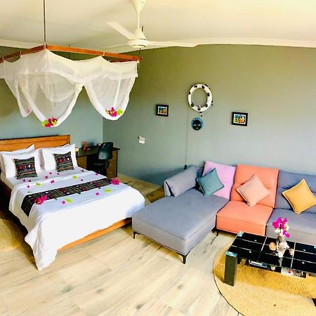 Uroa Getaway Bed & Breakfast Dış mekan fotoğraf