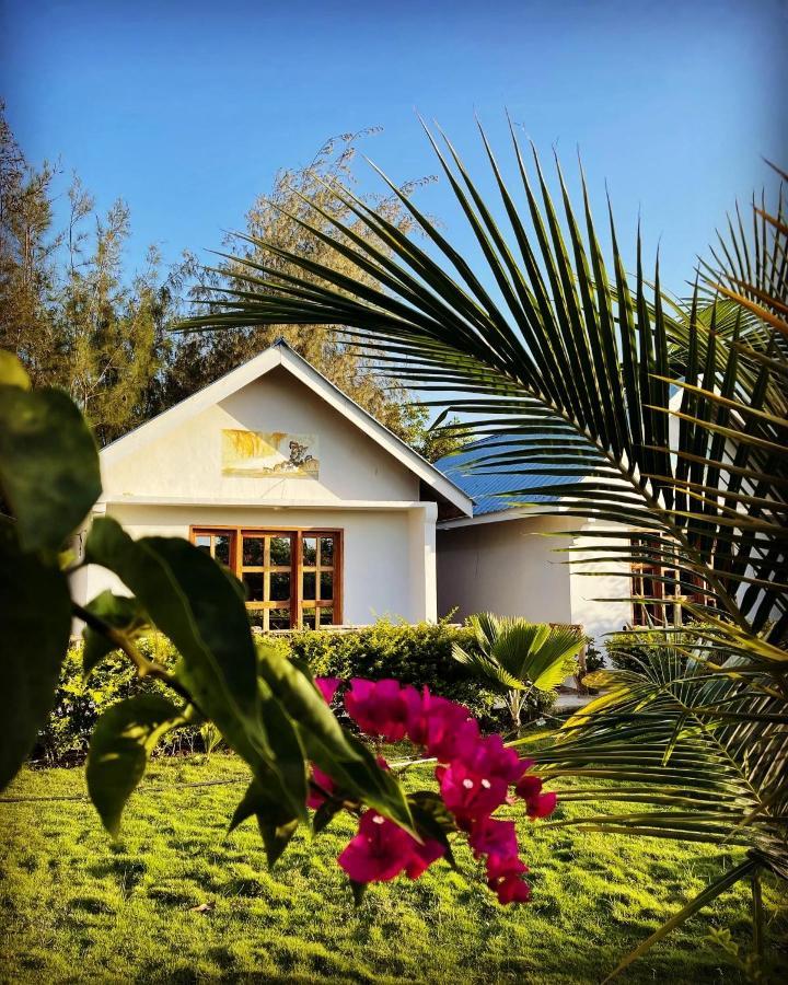 Uroa Getaway Bed & Breakfast Dış mekan fotoğraf