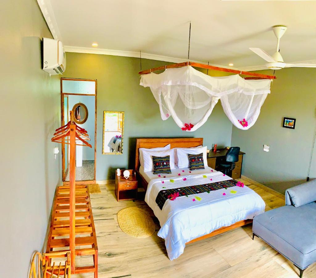 Uroa Getaway Bed & Breakfast Dış mekan fotoğraf