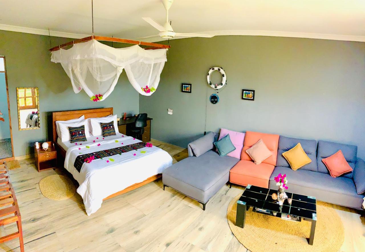 Uroa Getaway Bed & Breakfast Dış mekan fotoğraf
