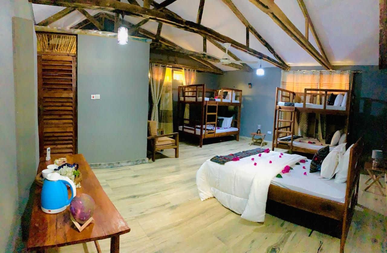 Uroa Getaway Bed & Breakfast Dış mekan fotoğraf