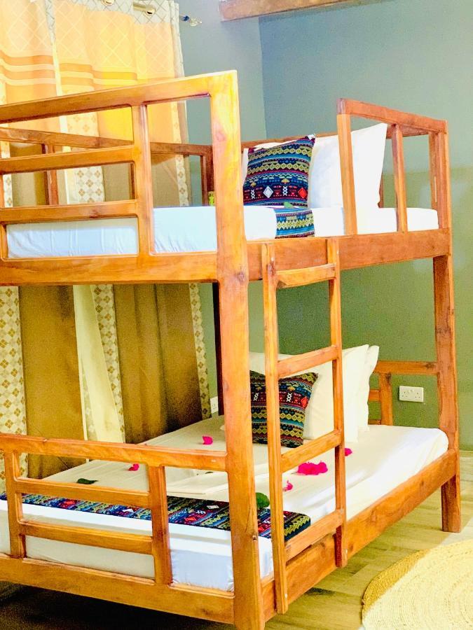Uroa Getaway Bed & Breakfast Dış mekan fotoğraf